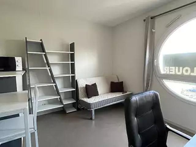 Pau 64000 Location appartement 1 pièce t1 cave parking