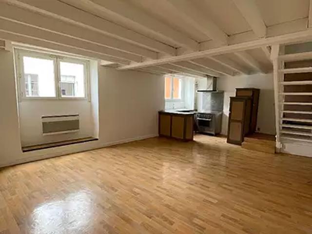 Pau 64000 Location appartement 2 pièces t2 au dernier étage