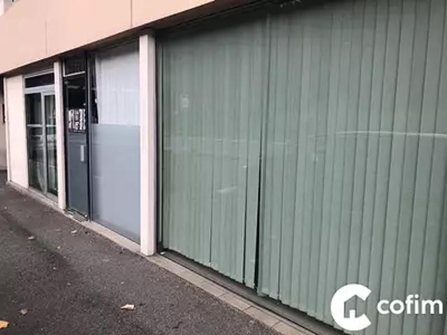 Pau 64000 Location divers 3 pièces parking