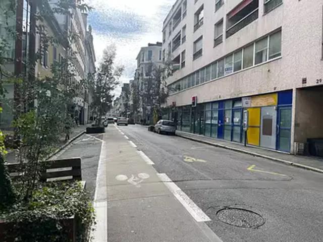 Pau 64000 Location divers