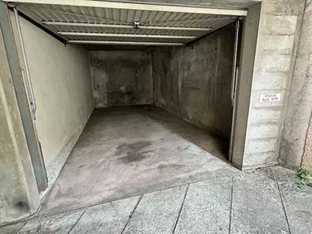 Pau 64000 Location parking