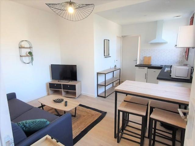 PAU CENTRE VILLE T2 de 28 m2 MEUBLÉ