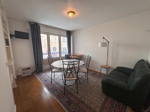 PAU APPARTEMENT T2 AVEC CAVE 35 m2