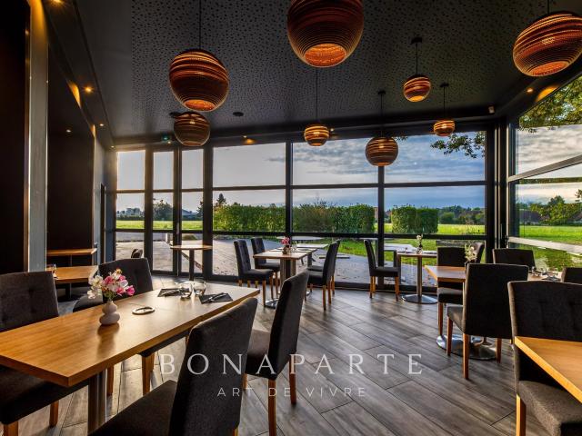 Pau Ensemble immobilier XIXème rénové 2 bâtisses, restaurant. 493m² Idron