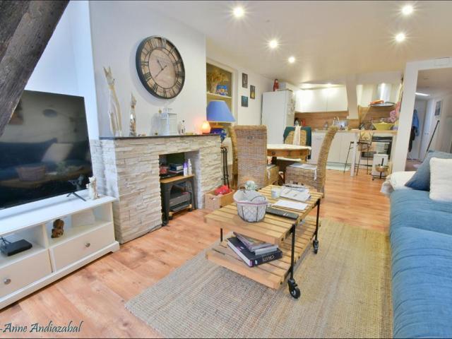 PAU MONTPENSIER T2 RENOVE 168 000