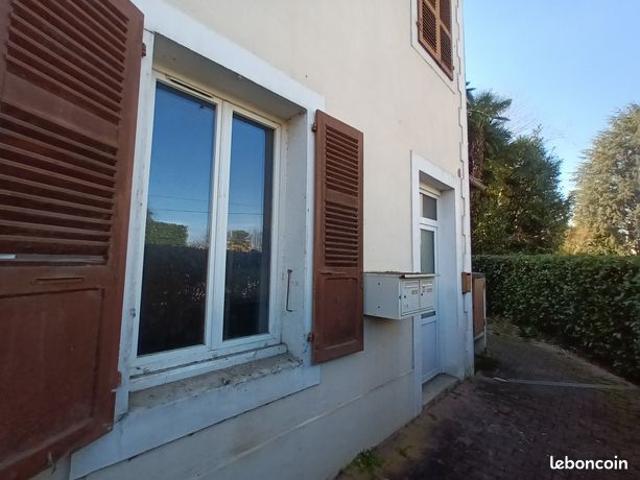 PAU Sud Limite JURANCON Agréable appartement F1bis de 25m2