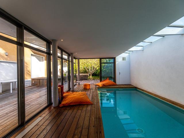 PAU TRESPÖEY AU CALME. MAISON FAMILIALLE 7 CH GARAGE ET PISCINE