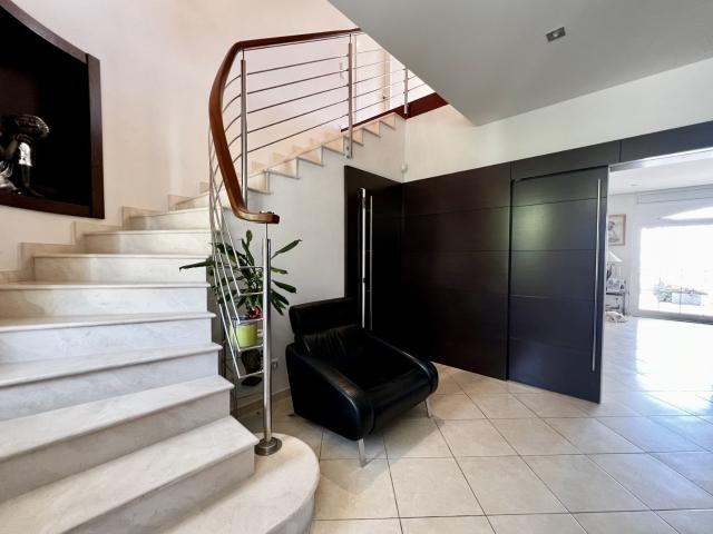 Pau | Exclusiva villa de lujo con vistas panorámicas al mar y más de 2.000 m² de parcela