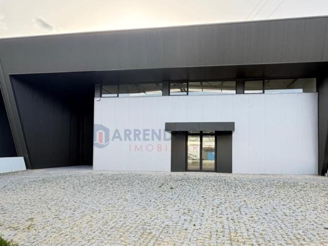 Pavilhão Industrial Novo para Venda em Manhente Barcelos