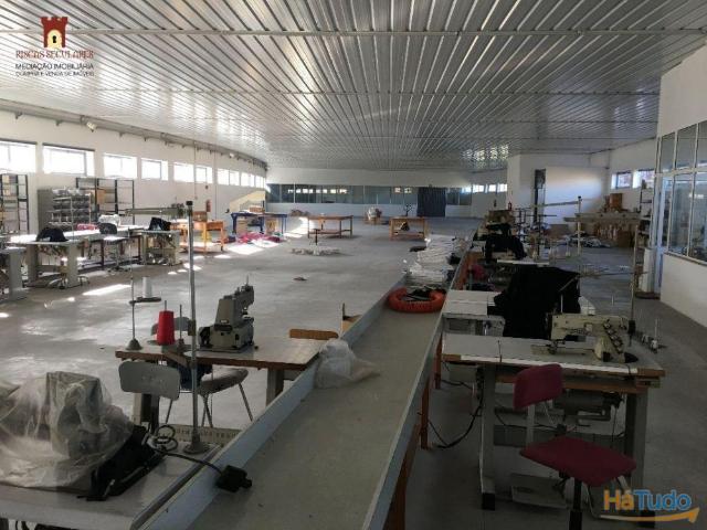 Pavilhão Industrial | 26081149977