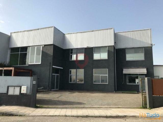 Pavilhão industrial | 26083649354