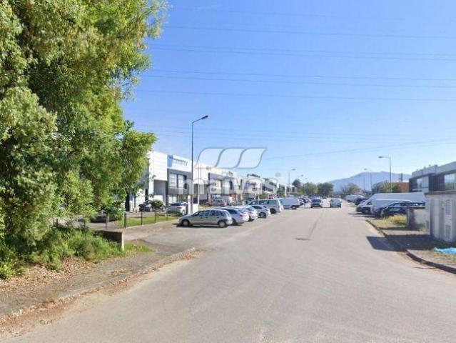 Pavilhão, para venda, Vila Verde Soutelo | 26084086808