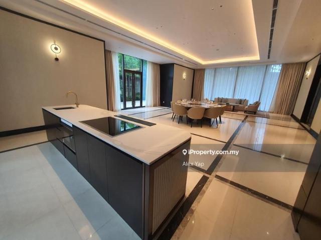 Pavilion Damansara Heights, Damansara Heights