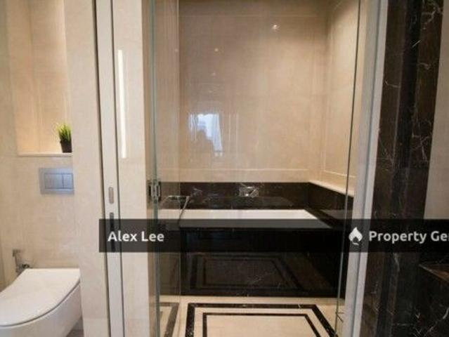 Pavilion Kuala Lumpur Most Luxury and Strategic Suite Which Center of City for Sale and Rent