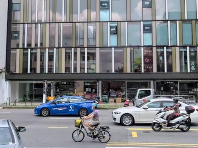Pavilion Square Mall Shop For Rent, $1,388301 sqft $4.61 psf