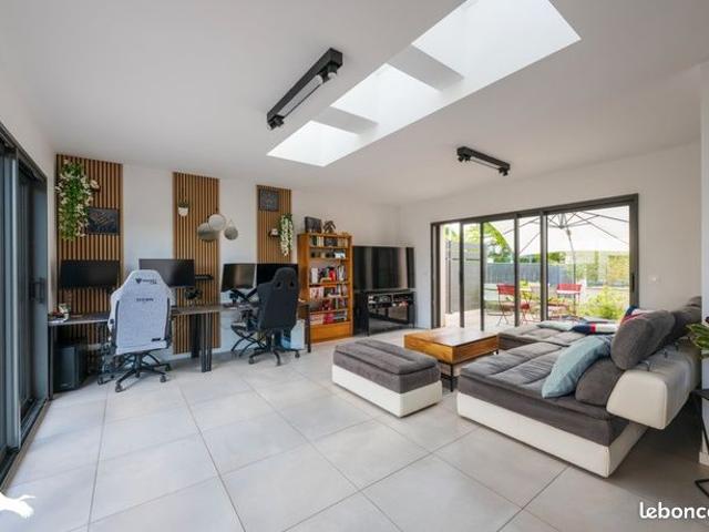 Pavillon 4 pièces 104 m²