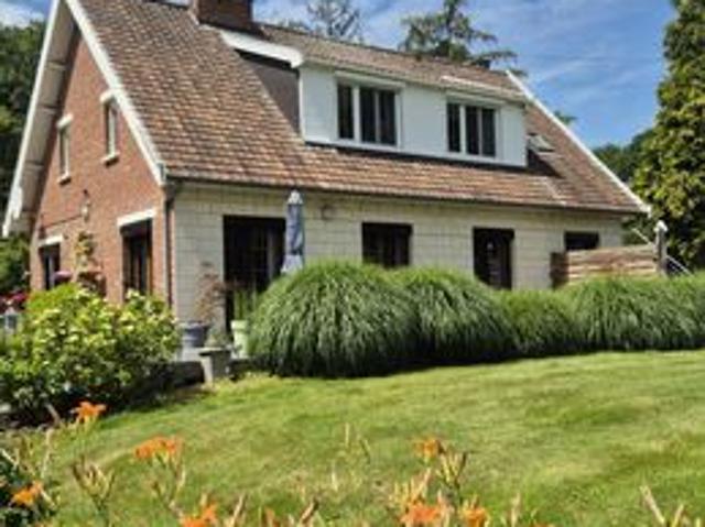 Pavillon 4 pièces 144 m²