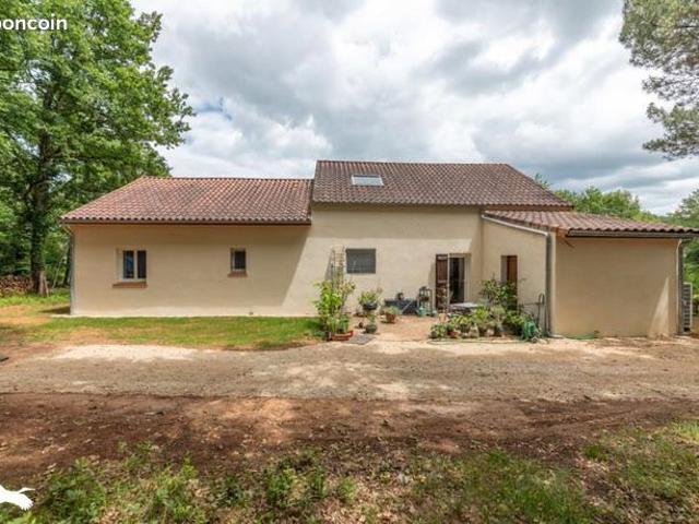 Pavillon 4 pièces 160 m²