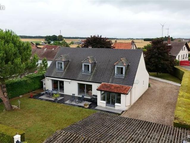 Pavillon 4 pièces 200 m²