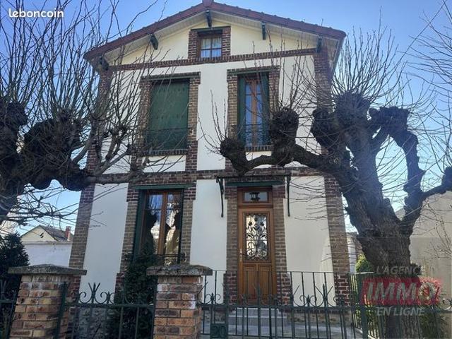 Maison 5 pièces 74 m²