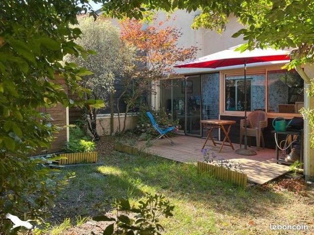 Pavillon 5 pièces 93 m²