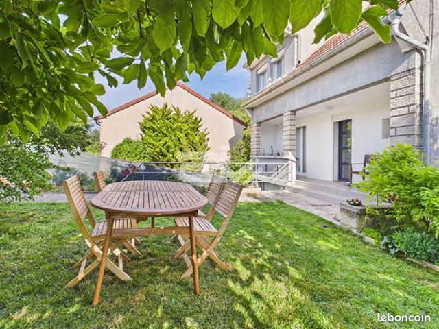 Pavillon 5 pièces 99 m²