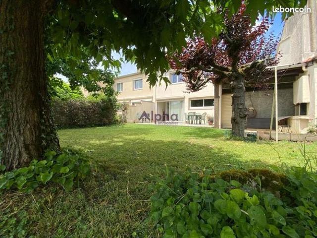 Pavillon 5 pièces 106 m²