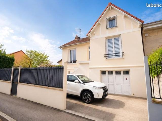 Pavillon 5 pièces 112 m²