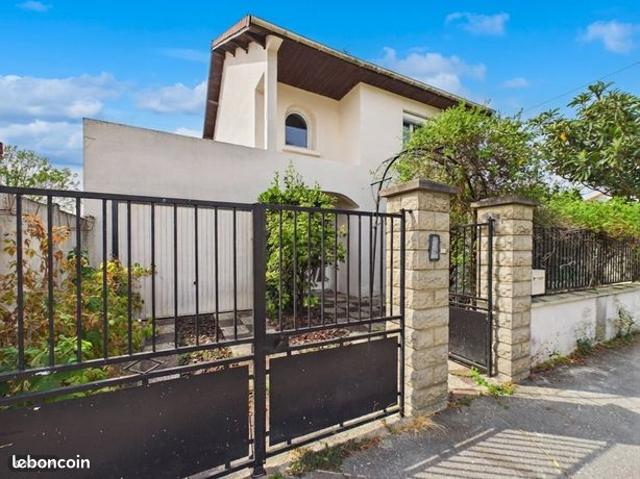 Pavillon 5 pièces 117 m²