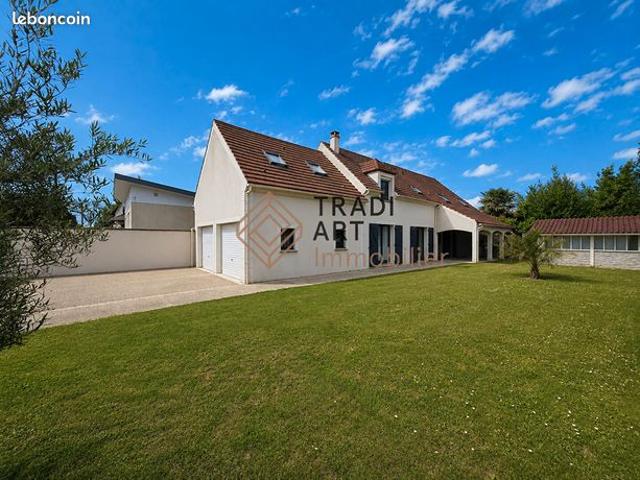 Pavillon 5 pièces 121 m²