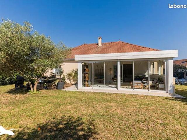 Pavillon 5 pièces 126 m²
