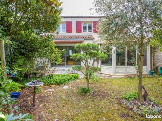 Pavillon 5 pièces 129 m²