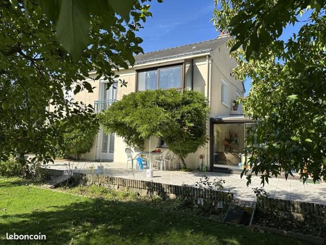 Pavillon 5 pièces 133 m²