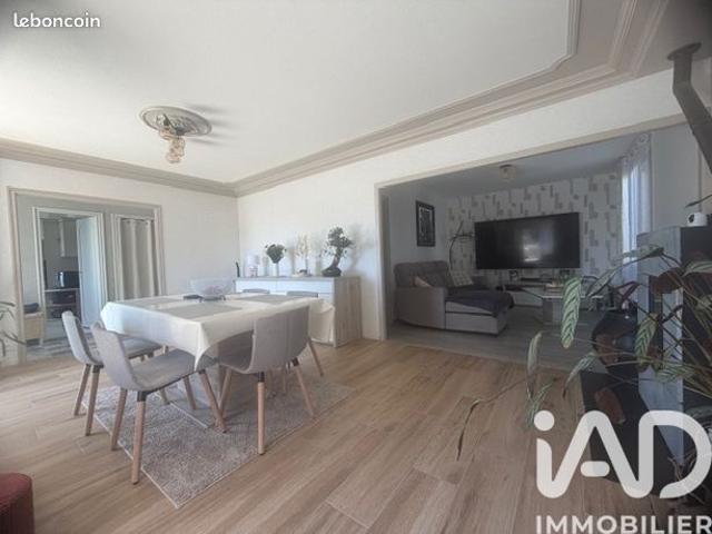 Pavillon 5 pièces 136 m²