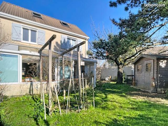 Pavillon 5 pièces 138 m²