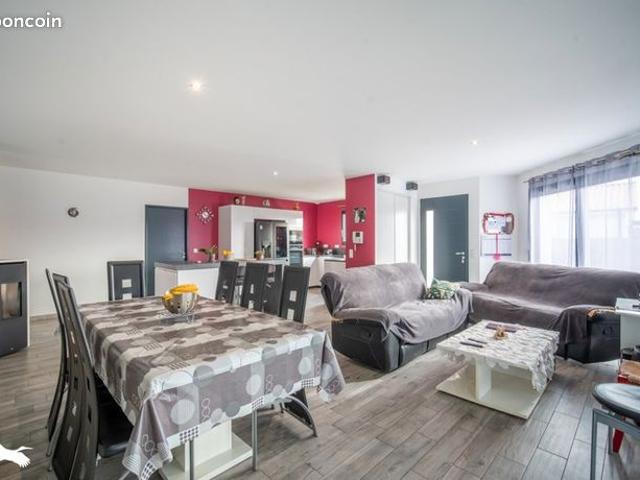 Pavillon 5 pièces 144 m²