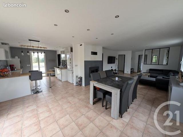 Pavillon 5 pièces 148 m²
