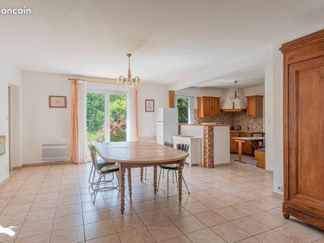 Pavillon 5 pièces 156 m²