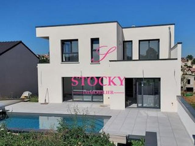 Pavillon 5 pièces 159 m²
