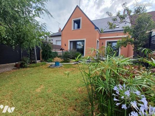 Pavillon 5 pièces 160 m²