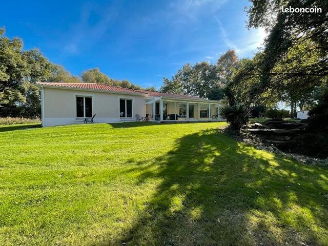 Pavillon 5 pièces 204 m²