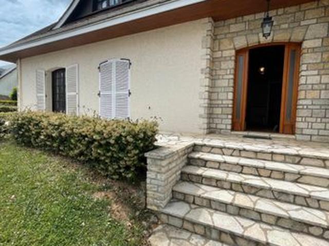 Pavillon 5 pièces 205 m²