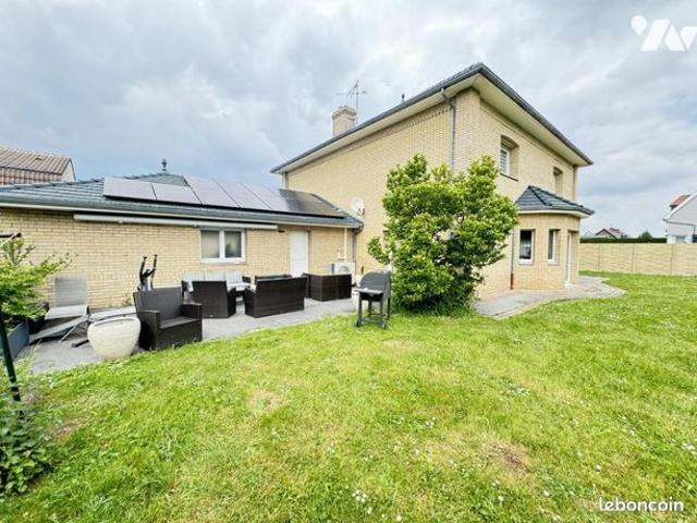Pavillon 5 pièces 213 m²