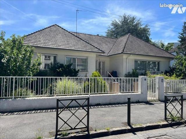 Pavillon 5 pièces 219 m²