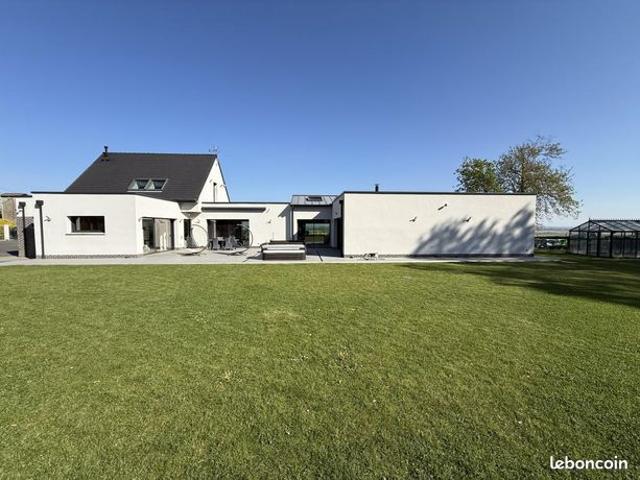 Pavillon 5 pièces 290 m²
