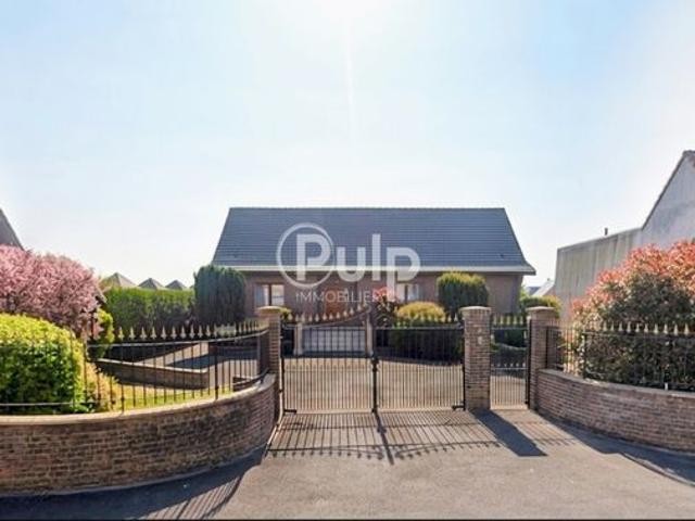 Pavillon 5 pièces 355 m²