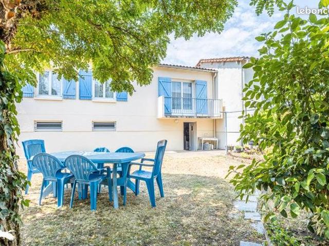 Pavillon 6 pièces 83 m²