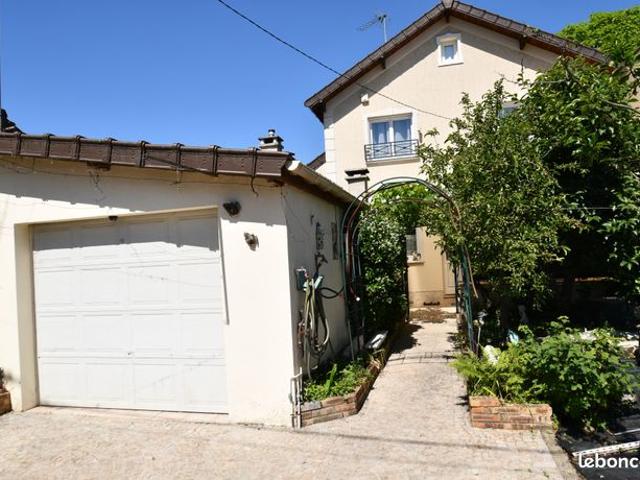 Pavillon 6 pièces 102 m²