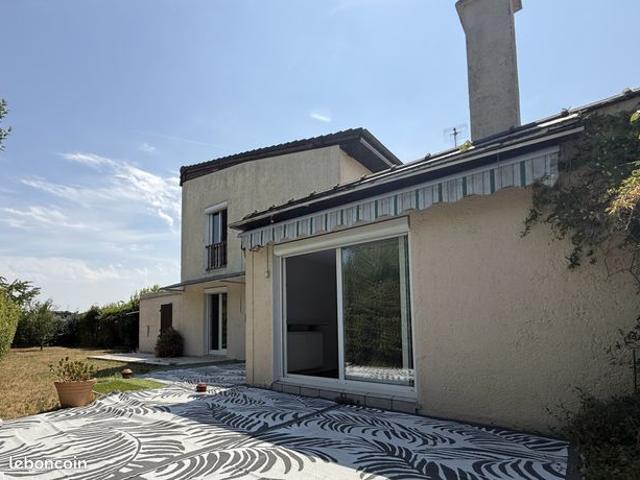 Pavillon 6 pièces 102 m²