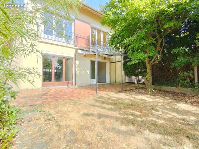 Pavillon 6 pièces 103 m²